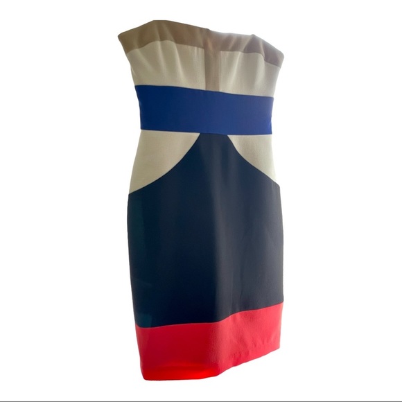 Gorgeous BCBG MaxAzria “black Reese” color block sheath dress. Like new! - Picture 2 of 4